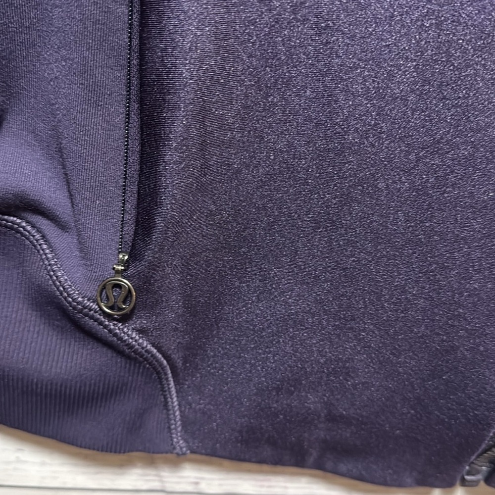 Lululemon jacket - Picture 3 of 9